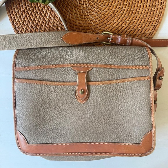 Vintage Dooney & Burke Bag. - Picture 5 of 6